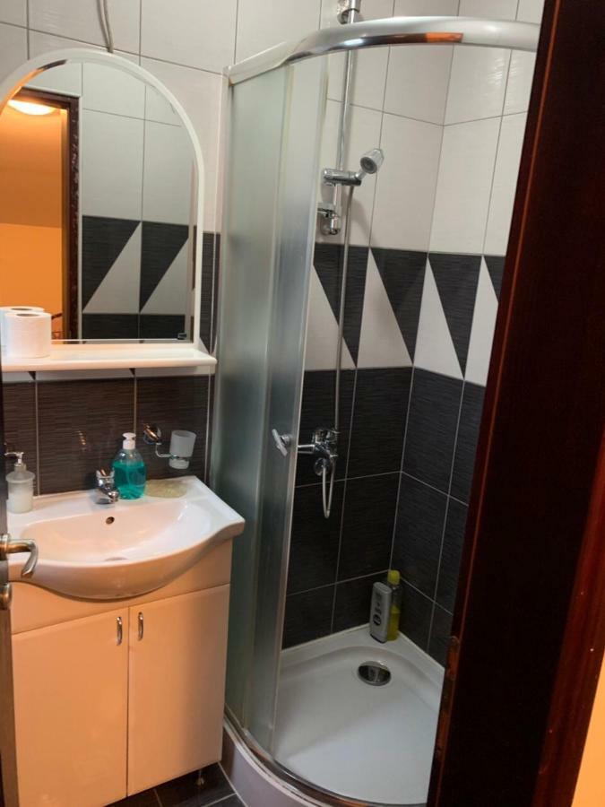 Apartmani Jovanovic Ivanjica Bagian luar foto